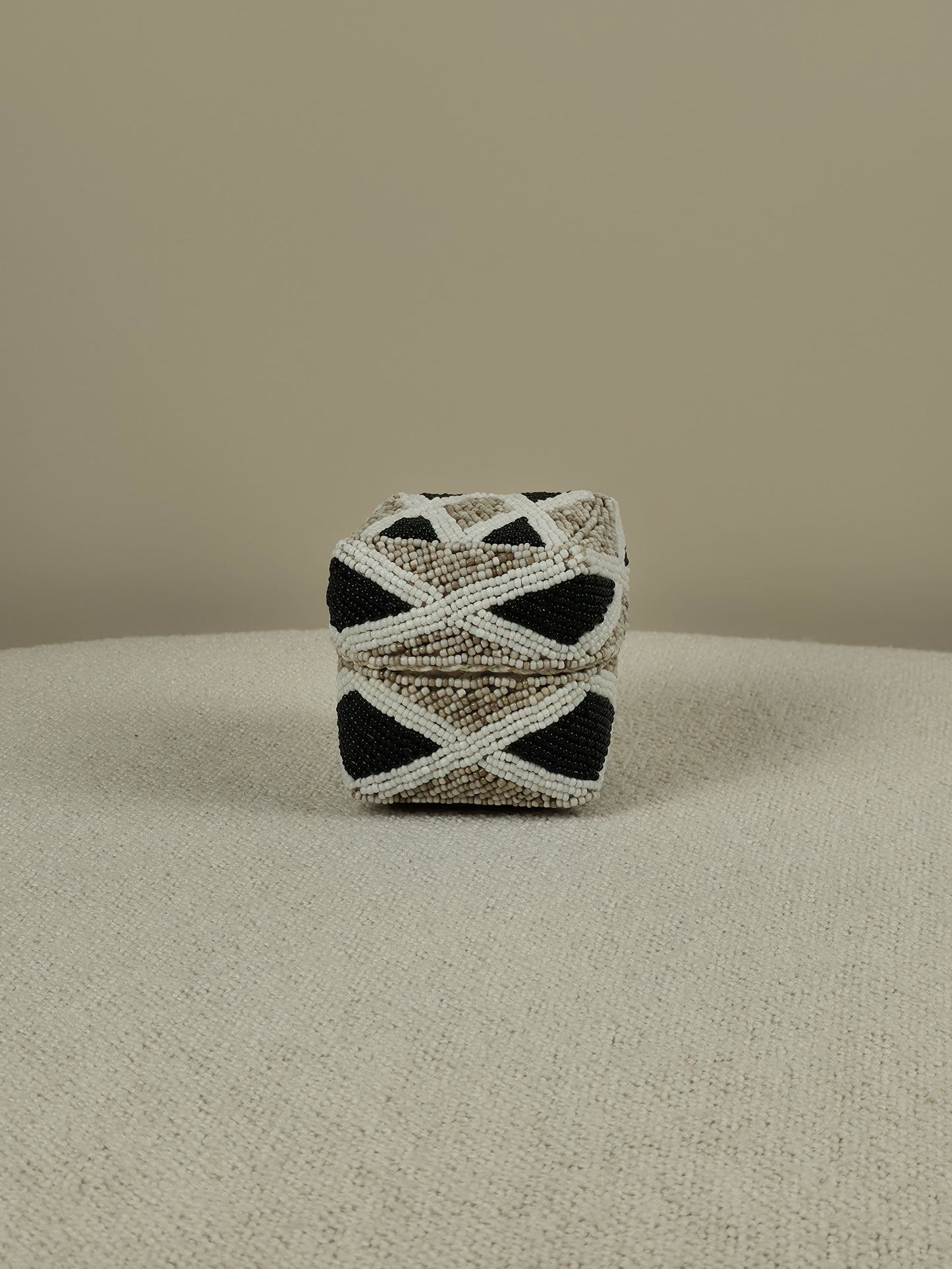 Balinees Offermandje met Kralen – Cato