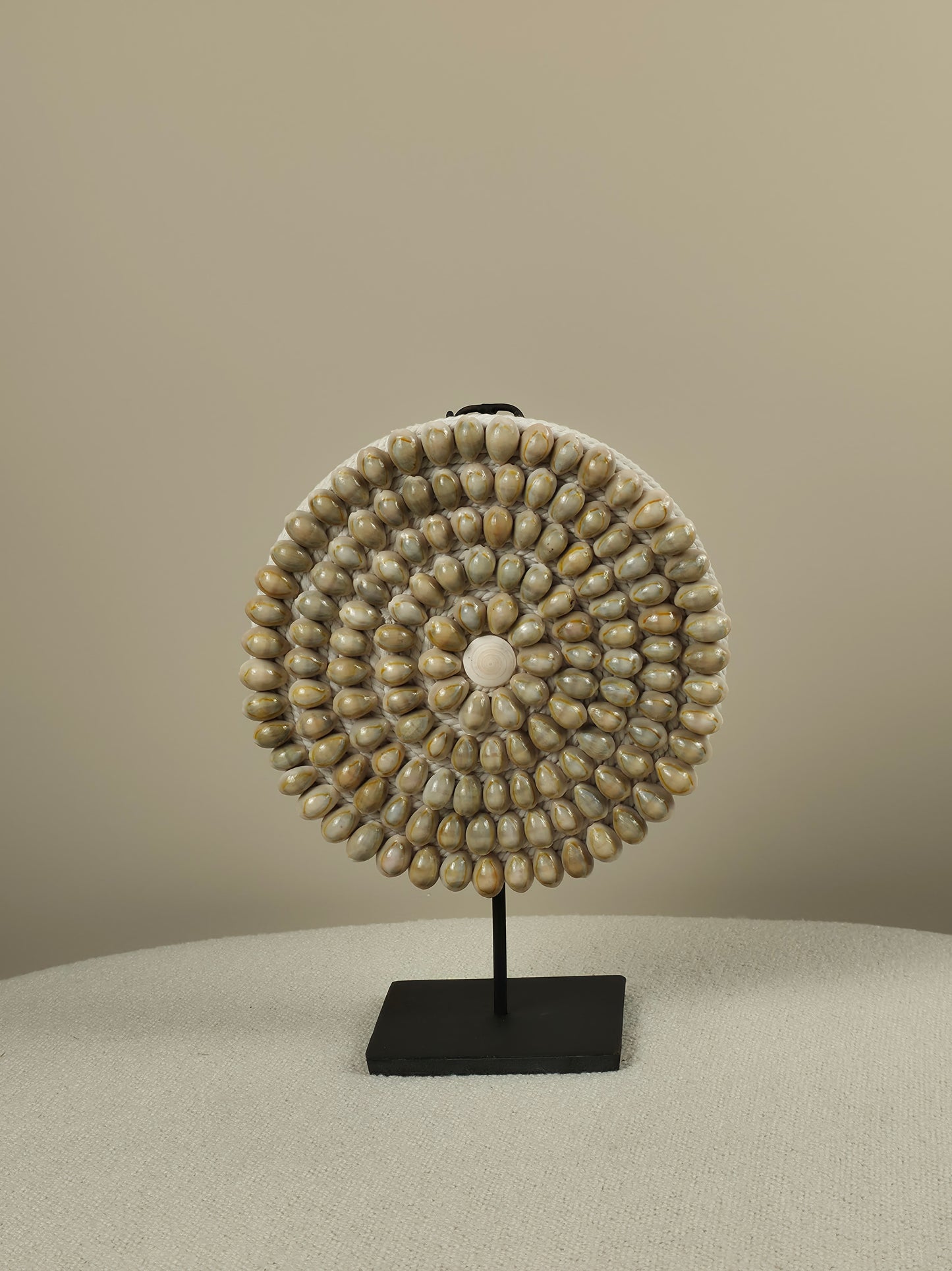 Schelpen Decoratie op Standaard - Aurora