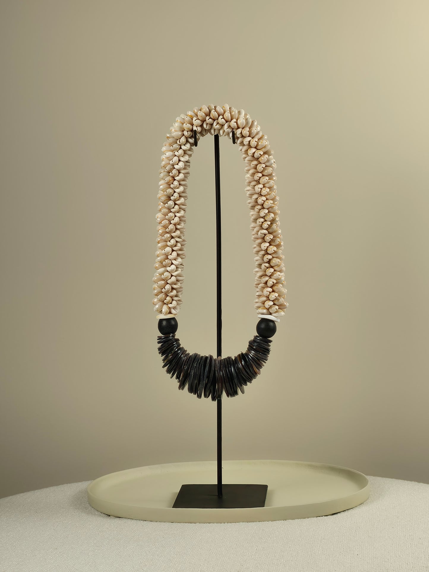 Schelpen Ketting op Standaard - Alyssa