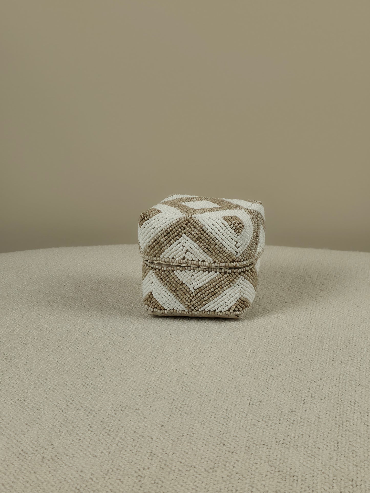 Balinees Offermandje met Kralen – Maxim